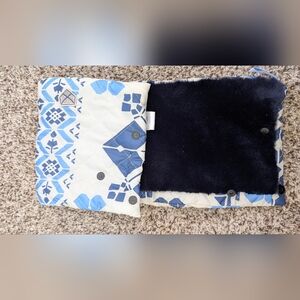 Powder Puff Neck Warmer